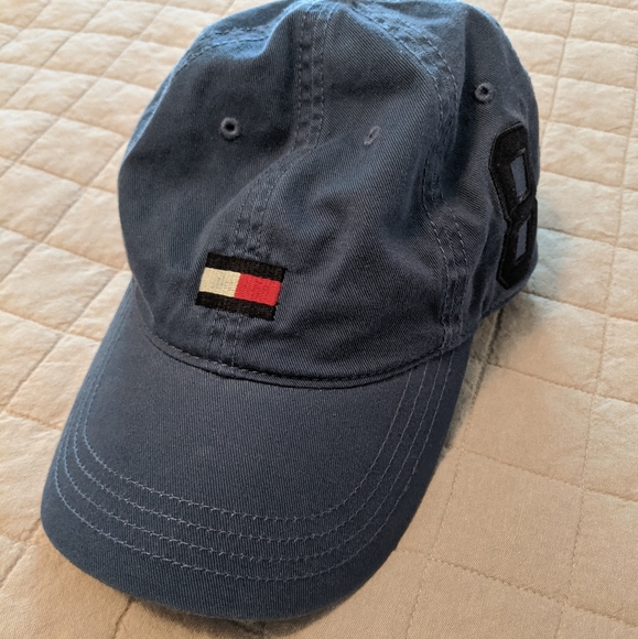 tommy hilfiger baseball cap